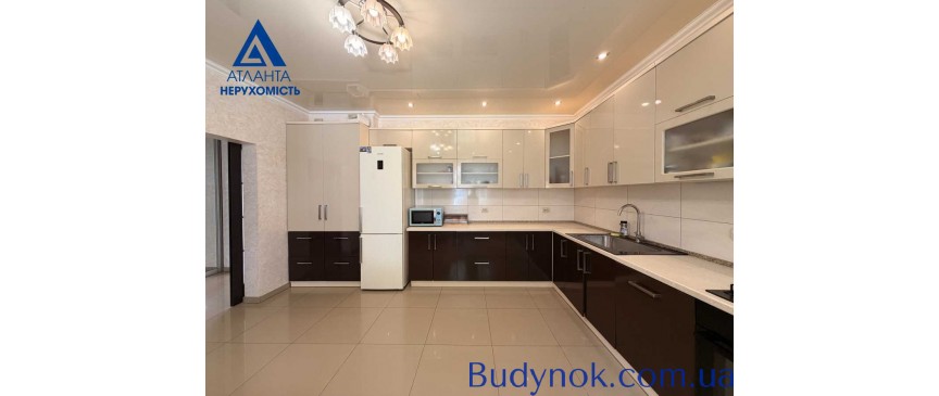 продаж 5-к квартира Луцьк, 215000 $