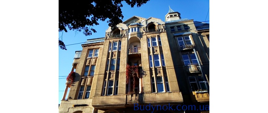 Сонячна панорамна квартира