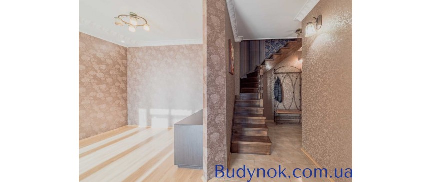 продаж 6-к квартира Києво-Святошинський, Софіївська Борщагівка, 155000 $