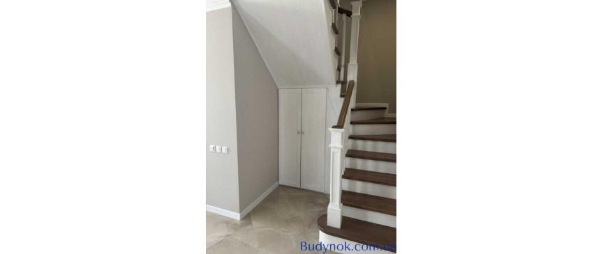 продаж 4-к квартира Київ, Шевченківський, 288000 $