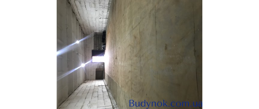 Продам капитальный склад с рампой.