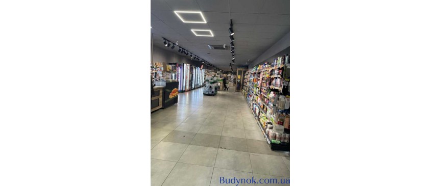 довгострокова оренда торгові площі Чоп, 50000 грн./міс.