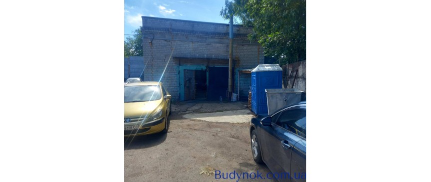 Продам в центре СТО или под производство, склад, 652м2.