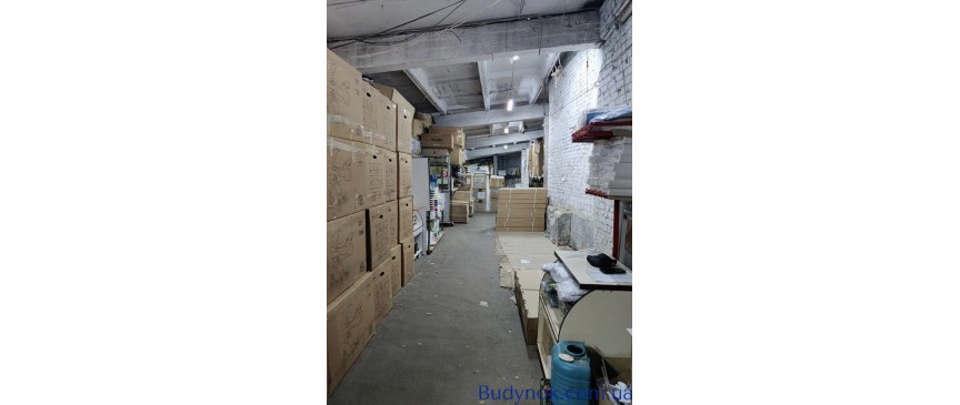 Продажа склада в центре Днепра, пл. Старомостова 3, 186.6м2.
