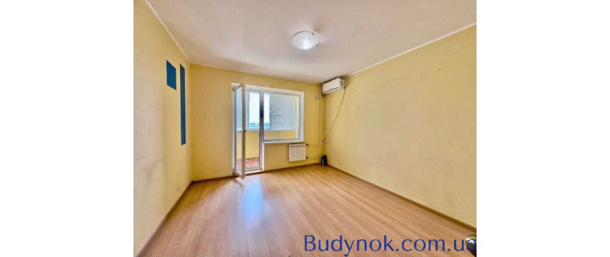 продаж 4-к квартира Київ, Деснянський, 79000 $