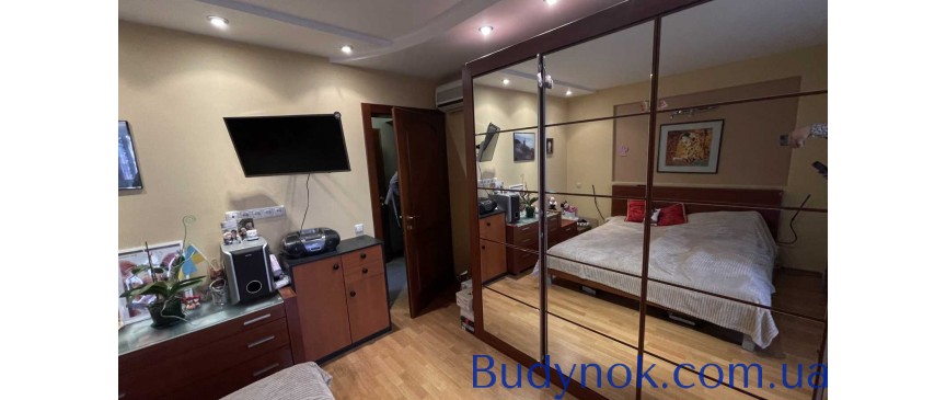 продаж 3-к квартира Київ, Шевченківський, 99999 $