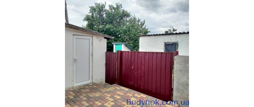 Продаються 2 будинки у с. Миколаївське (Миколаївська область) за 3 км від міста