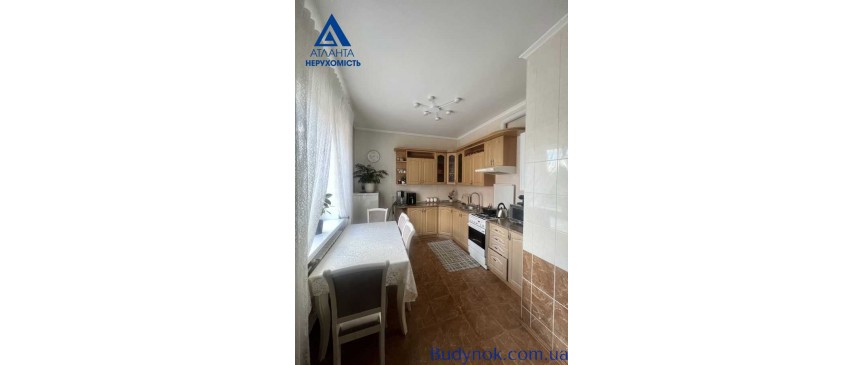 продаж 4-к будинок Луцьк, Лище, 175000 $