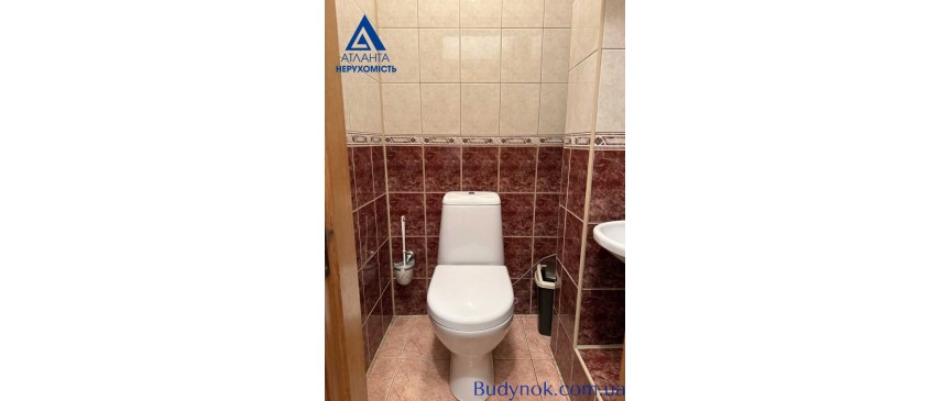 продаж 5-к квартира Луцьк, 64000 євро