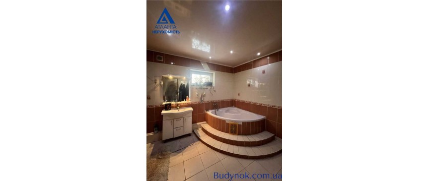 продаж 5-к будинок Луцьк, 110000 $