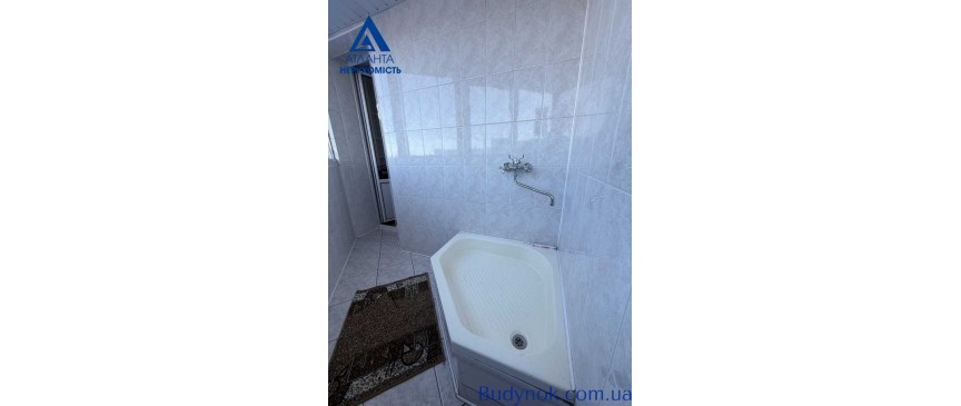 продаж 5-к квартира Луцьк, 64000 євро