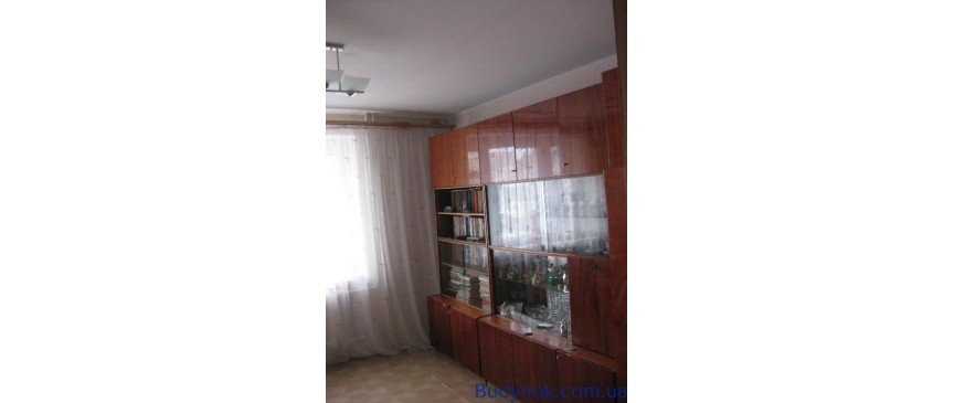 Продается 4х комнатная квартира в кирпичном доме в р-не Жилпоселока.