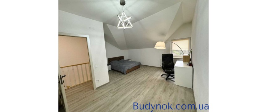 продаж 4-к котедж Рівне, 135000 $