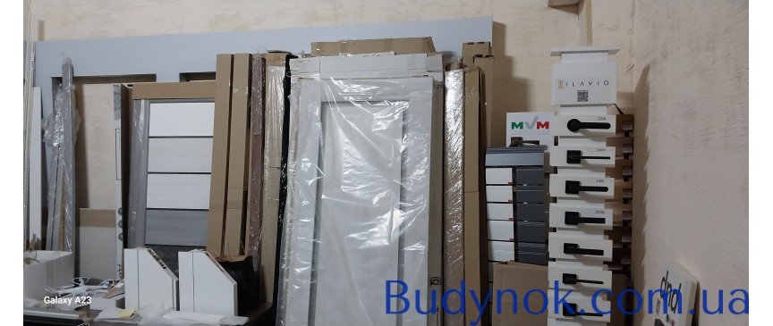 Продаж фасадного комерційного приміщення на шосе Харківське 190, площа 60 кв.м .