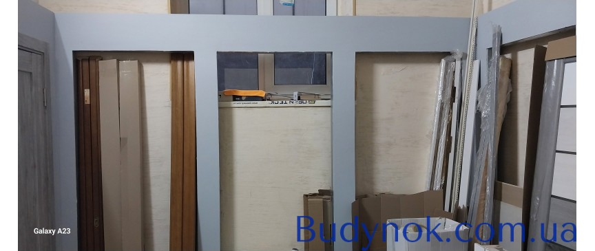 Продаж фасадного комерційного приміщення на шосе Харківське 190, площа 60 кв.м .