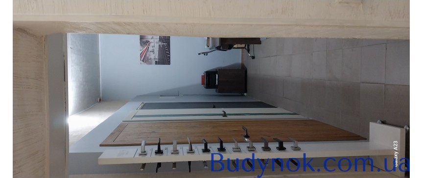 Продаж фасадного комерційного приміщення на шосе Харківське 190, площа 60 кв.м .