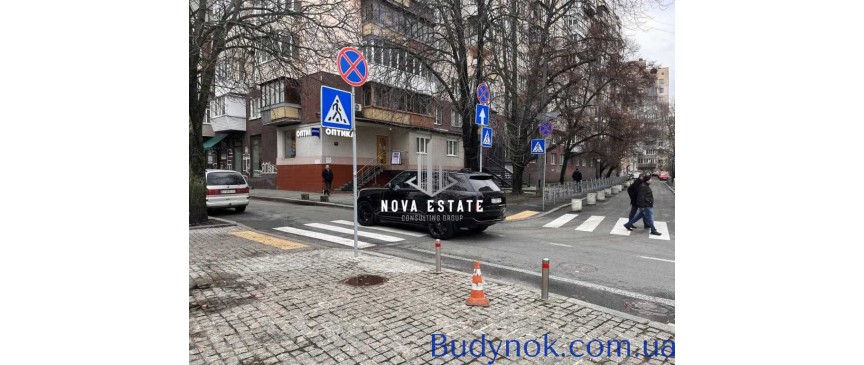 довгострокова оренда торгові площі Київ, Печерський, 2000 $/міс.