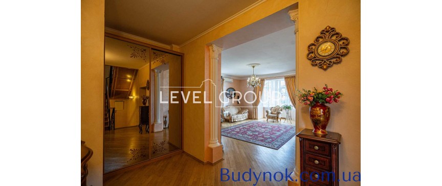 продаж 7-к котедж Київ, Деснянський, 415000 $