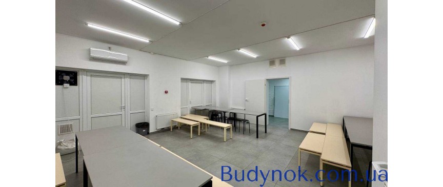 продаж приміщення вільного призначення, будівлі Київ, Голосіївський, 93000 $