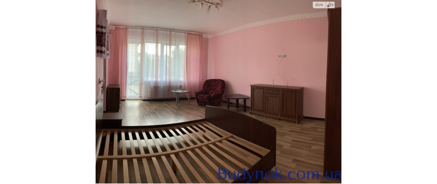 Продаж 3 поверхового таунхауса у м. Чернівці
