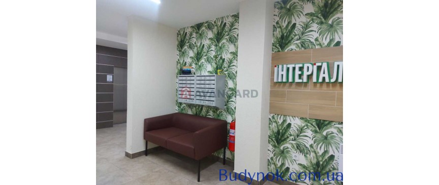 продаж 4-к квартира Києво-Святошинський, Гатне, 87500 $