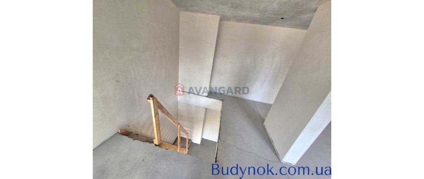 продаж 4-к квартира Києво-Святошинський, Гатне, 87500 $