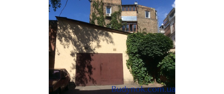 Продам 2-комнатную квартиру 62 кв.м. на Подоле, ул.Притисско-Никольская 2