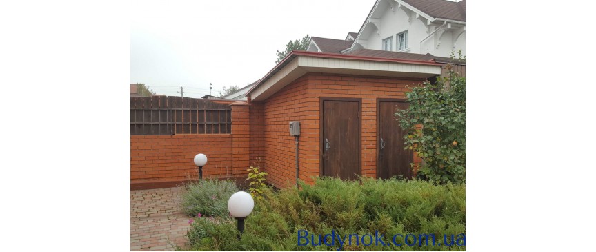 Продам 2 эт. кирпичный дом 225 кв.м. на Оболоне,с.к Чернобылец
