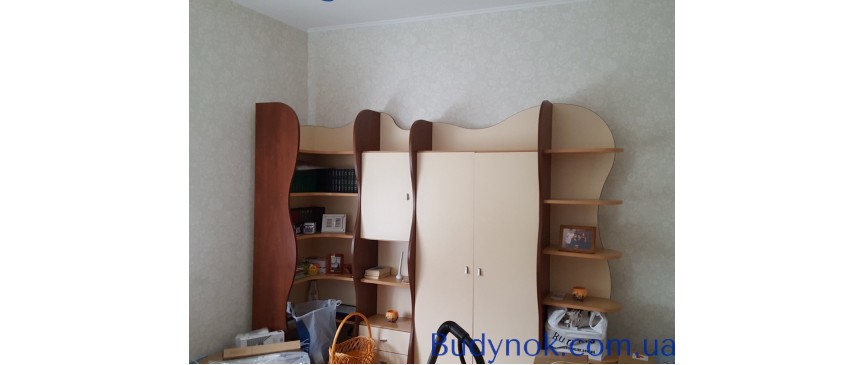 Продам 2 эт. кирпичный дом 225 кв.м. на Оболоне,с.к Чернобылец
