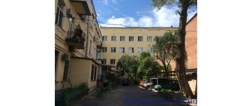 Продам 2-комнатную квартиру 62 кв.м. на Подоле, ул.Притисско-Никольская 2