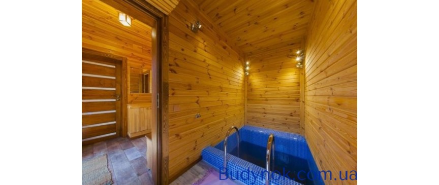 Продам   2 эт. кирпичный особняк 330 кв.м. в с.Осещина,ул.Украинская,14 соток
