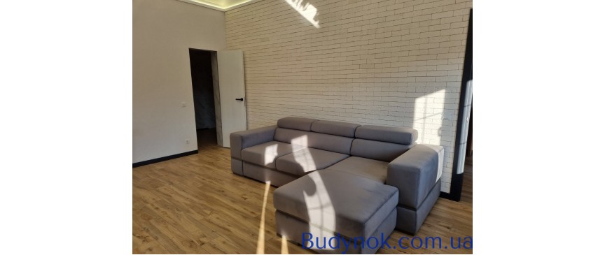 Продам 2 эт.дом 270 кв.м. в с.Осещина,КГ Синевир,на 1 линии р.Десна