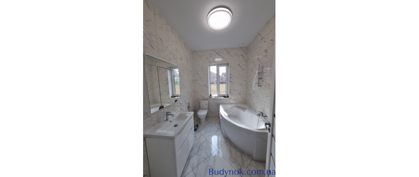 Продам 1 эт. новый дом 130 кв.м. в с.Осещина,ул.Космонавтов,9 соток земли