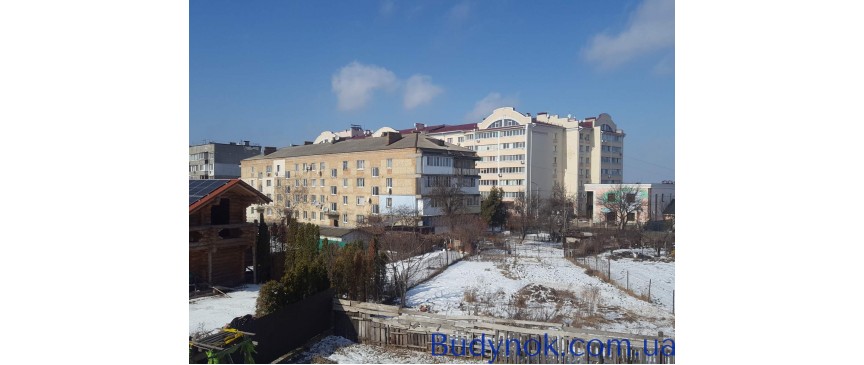 Продам 2 эт. дом на 2 семьи 308 кв.м. в с.Новые Петровцы,14 соток земли