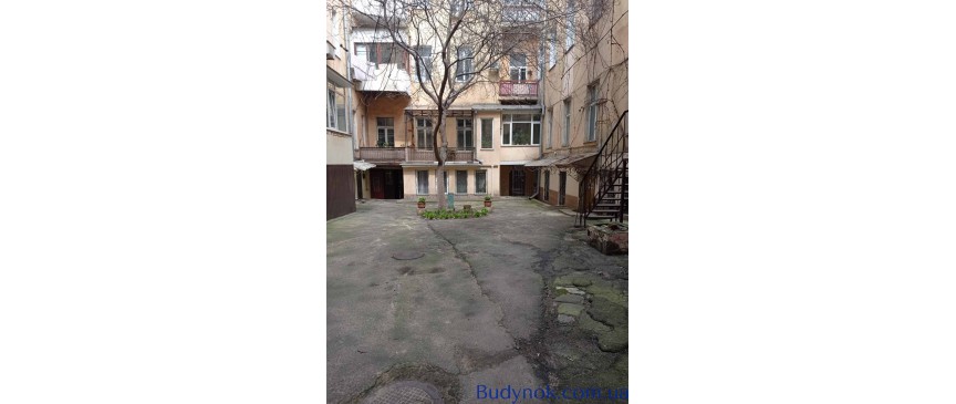 2-комнатная квартира в историческом центре Одессы на Троицкой