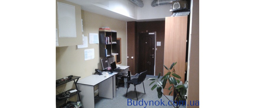 Продам офис с ремонтом 67 м.кв Борщаговка