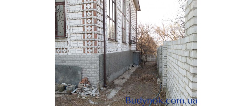 Срочно продам элитный 2х этажный дом 600м2 на Тюринке возле м.Барабашова 