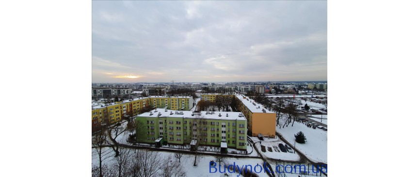 Эксклюзивная заграничная четырёхкомнатная квартира высокого стандарта в престижном районе Варшавы