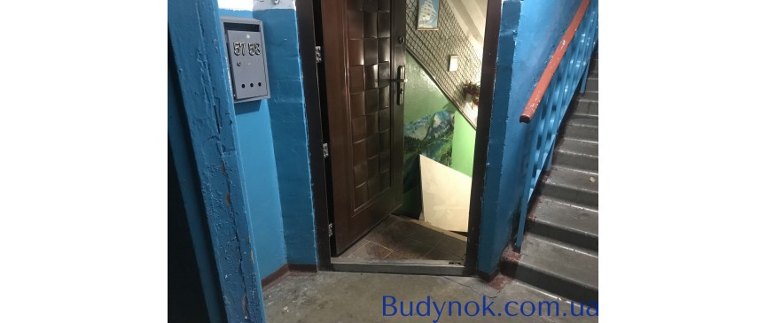 Продам 1 ком.кв.ул.Ю.Савченко(верх).