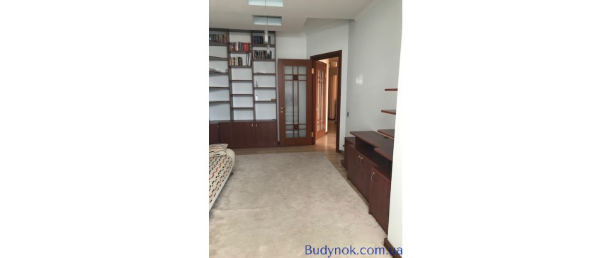 Продам квартиру по ул.Рабочей 148.