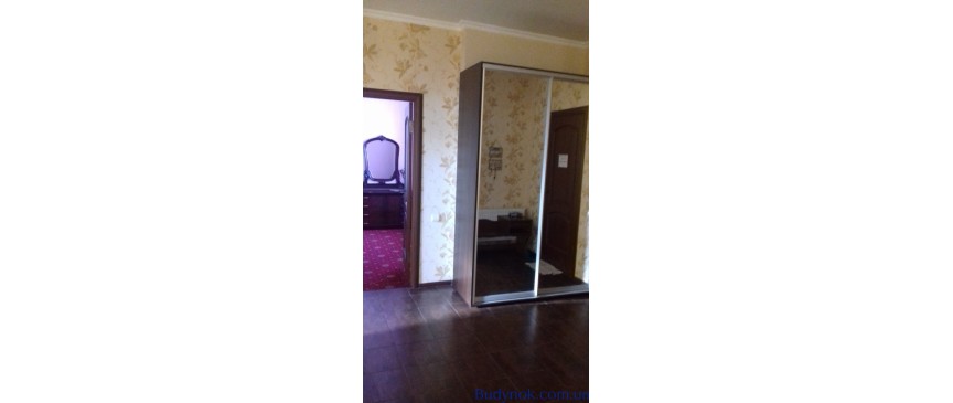 Сдаются комнаты в  квартире  с отдельным входом - часть коттеджа. м. Демеевская Без %.