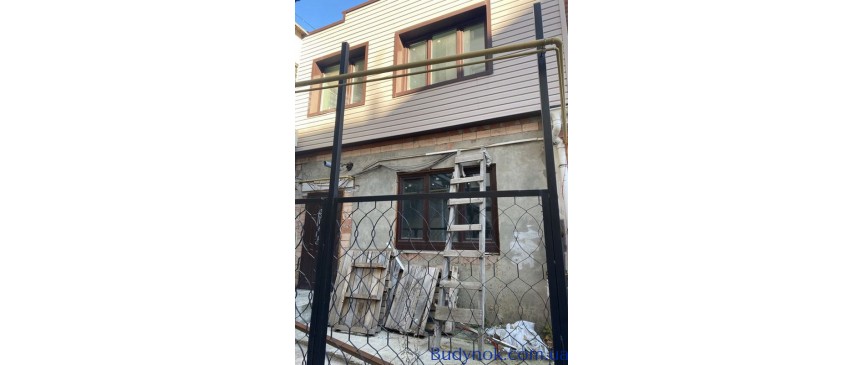 Продам двухуровневую  квартиру в центре Одессы от собственника