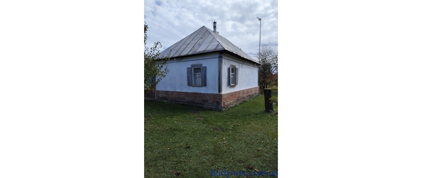 Продається житловий будинок або дачний.