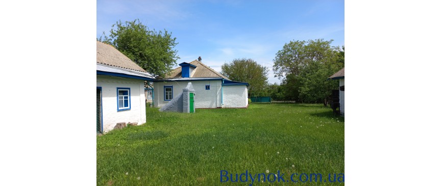 Продаю кирпичный дом в с. Горбани