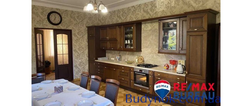 продаж 7-к будинок Переяслав-Хмельницький, 180000 $