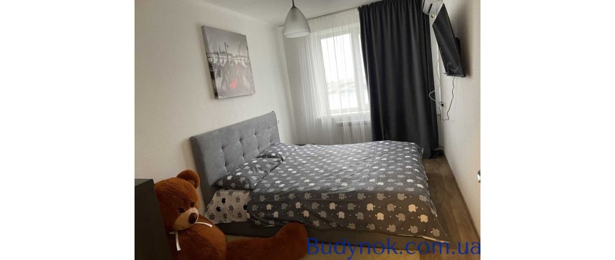 подобова оренда 3-к квартира Дніпро, Центральний, 1700 грн./добу