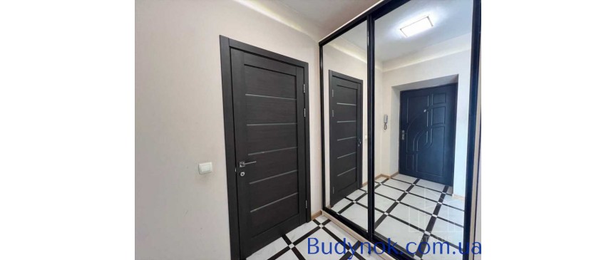 продаж 3-к квартира Києво-Святошинський, Софіївська Борщагівка, 117000 $