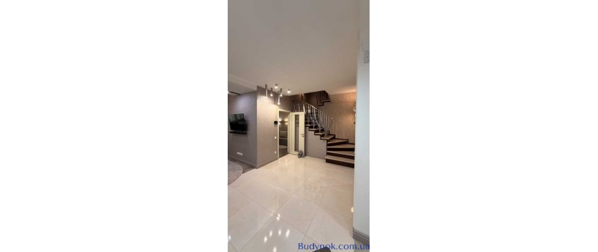 продаж 4-к будинок Луцьк, Тарасове, 275000 $