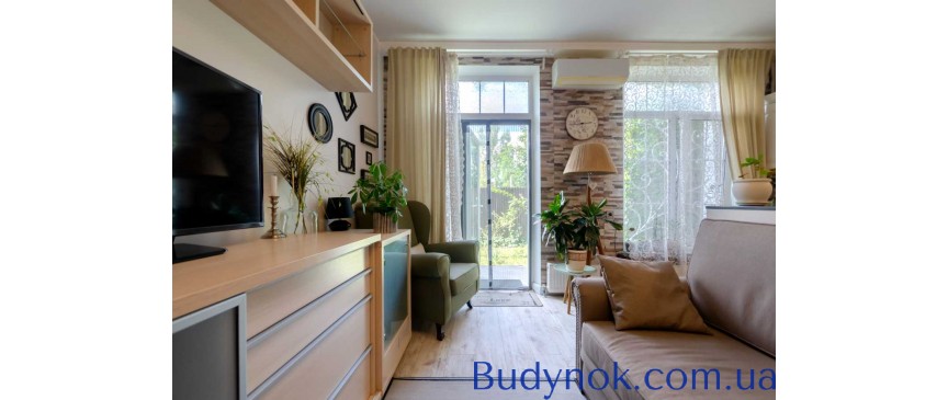 продаж 2-к квартира Київ, Голосіївський, 117000 $