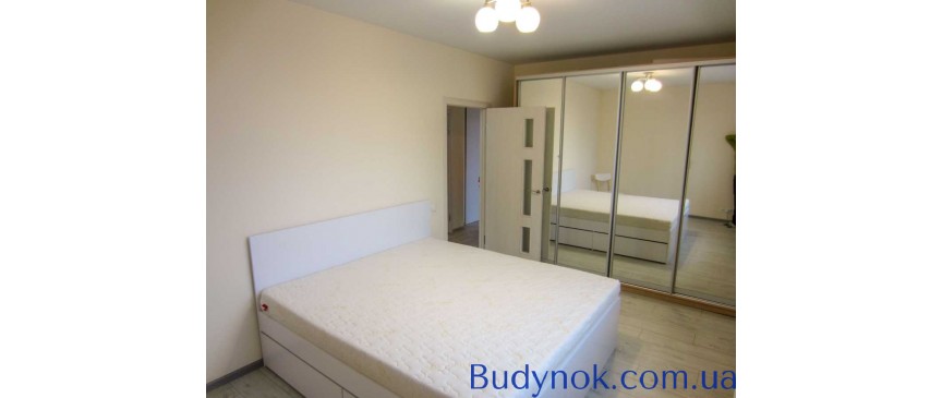 продаж 3-к квартира Київ, Солом`янський, 128000 $
